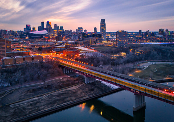 Business Minnesota Hero 600x400 City view of Minneapolis, MN