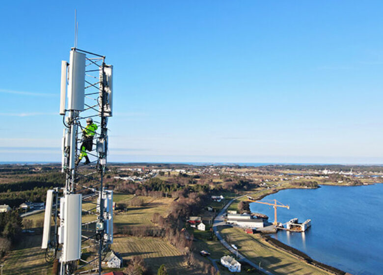 Wholesale Access Resources Sub Hero 600x400 View of cell tower
