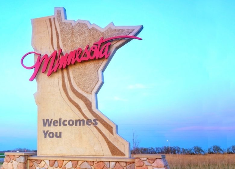 Minnesota Welcomes You State Sign